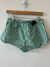 Load image into Gallery viewer, Anthropologie Shorts Size Medium
