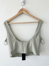 Load image into Gallery viewer, Lioness Tank Top Size Large
