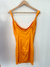 Load image into Gallery viewer, Oh Polly Dress Size Medium

