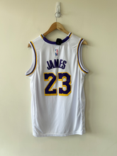 Load image into Gallery viewer, Nba Athletic Top Size Extra Large
