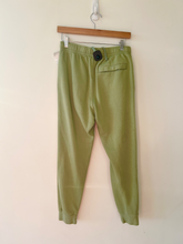 Load image into Gallery viewer, Nike Athletic Pants Size Small
