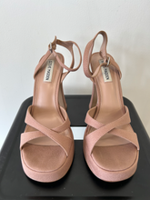 Load image into Gallery viewer, Steve Madden Dress Shoes Womens 9
