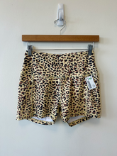 Load image into Gallery viewer, Athletic Shorts Size Small
