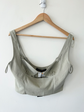 Load image into Gallery viewer, Lioness Tank Top Size Large
