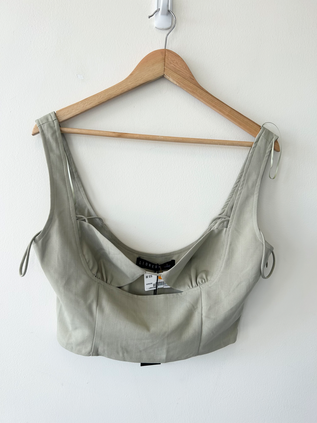 Lioness Tank Top Size Large