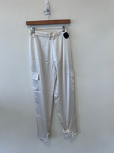 Load image into Gallery viewer, Babaton Pants Size Small
