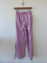 Load image into Gallery viewer, Wild Fable Pants Size Small
