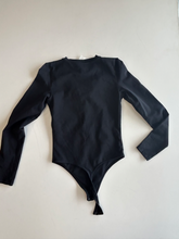 Load image into Gallery viewer, Babaton Long Sleeve Top Size Small

