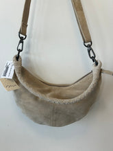Load image into Gallery viewer, Free People Purse
