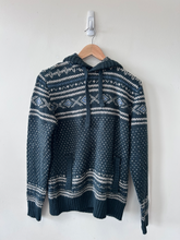 Load image into Gallery viewer, American Eagle Sweater Size Small
