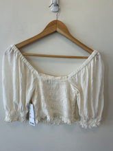 Load image into Gallery viewer, Urban Outfitters ( U ) Short Sleeve Top Size Extra Small
