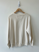 Load image into Gallery viewer, American Eagle Sweatshirt Size Extra Small
