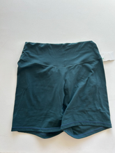 Load image into Gallery viewer, Athletic Shorts Size Medium
