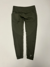 Load image into Gallery viewer, Gym Shark Athletic Pants Size Large
