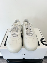 Load image into Gallery viewer, Casual Shoes 9
