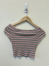 Load image into Gallery viewer, Brandy Melville Short Sleeve Top Size Small
