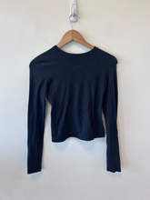 Load image into Gallery viewer, Skims Long Sleeve Top Size Small
