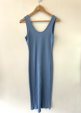 Load image into Gallery viewer, American Eagle Maxi Dress Size Medium
