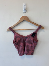 Load image into Gallery viewer, Lululemon Athletic Top Size Small
