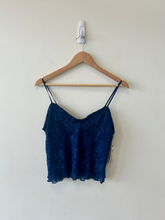 Load image into Gallery viewer, No Boundaries Tank Top Size Medium
