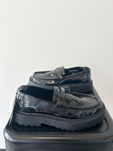 Load image into Gallery viewer, Zara Casual Shoes Womens 5.5
