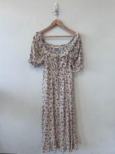 Load image into Gallery viewer, Trixxi Maxi Dress Size Medium
