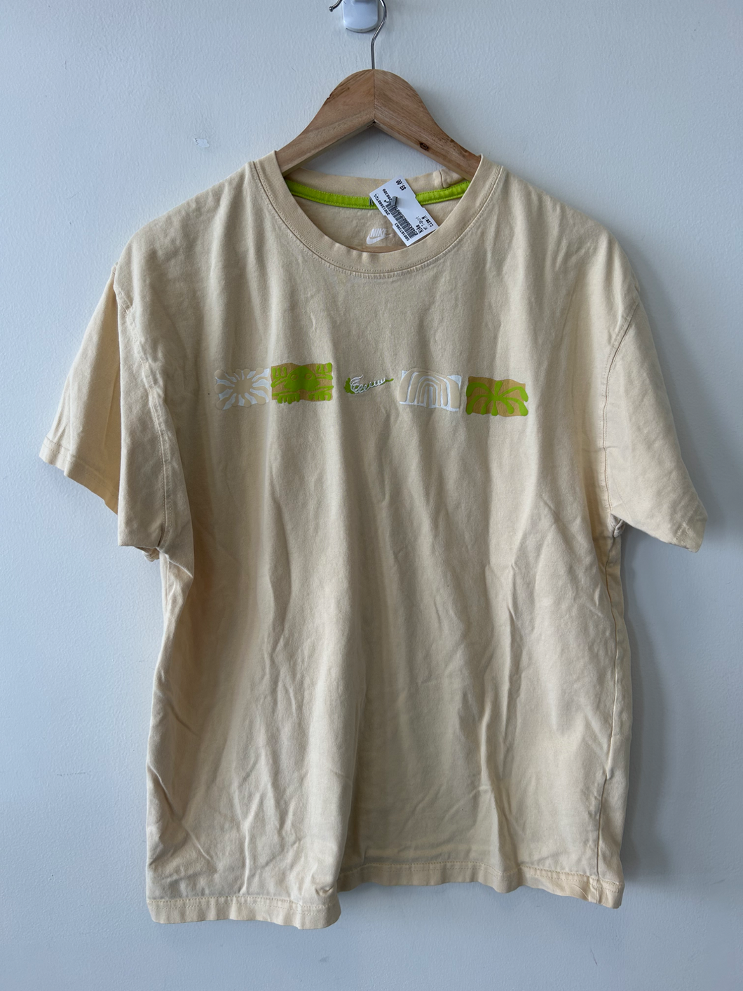 Nike T-shirt Size Medium