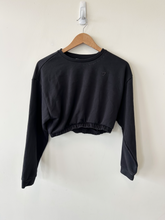 Load image into Gallery viewer, Gym Shark Sweatshirt Size Small
