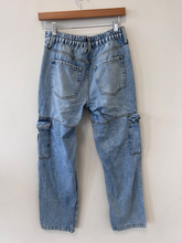 Load image into Gallery viewer, Aeropostale Denim Size Small
