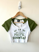Load image into Gallery viewer, Pac Sun Short Sleeve Top Size Extra Small
