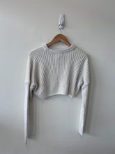 Load image into Gallery viewer, Urban Outfitters ( U ) Sweater Size Extra Small
