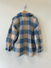 Load image into Gallery viewer, Outerwear Size Small
