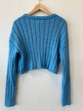 Load image into Gallery viewer, L.A. Hearts Sweater Size Small
