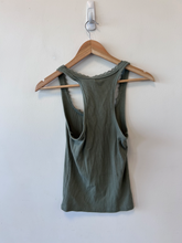 Load image into Gallery viewer, Aerie Tank Top Size Medium
