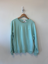 Load image into Gallery viewer, Fila Sweatshirt Size Medium
