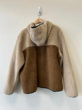 Load image into Gallery viewer, Old Navy Outerwear Size Large
