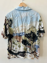 Load image into Gallery viewer, H &amp; M Short Sleeve Top Size Large
