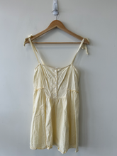 Load image into Gallery viewer, Urban Renewal Dress Size Small

