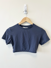 Load image into Gallery viewer, Skims T-Shirt Size Extra Small
