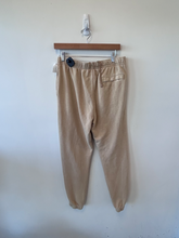 Load image into Gallery viewer, Nike Athletic Pants Size Medium
