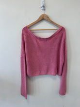 Load image into Gallery viewer, Aeropostale Sweater Size Medium
