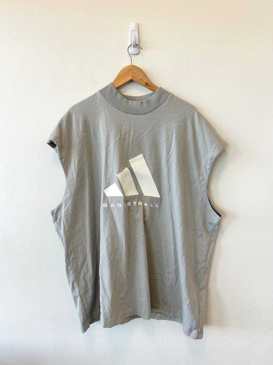 Adidas Tank Top Size Extra Large