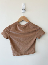 Load image into Gallery viewer, Skims T-Shirt Size Extra Small
