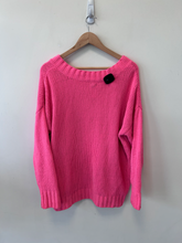 Load image into Gallery viewer, Aerie Sweater Size Small
