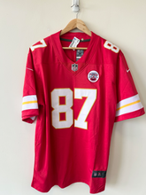 Load image into Gallery viewer, Nfl Athletic Top Size Medium
