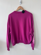 Load image into Gallery viewer, Pac Sun Sweatshirt Size Medium
