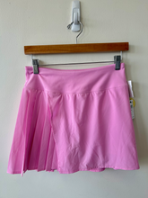 Load image into Gallery viewer, Athletic Shorts Size Small
