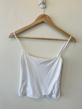 Load image into Gallery viewer, Lulu Lemon Athletic Top Size Small
