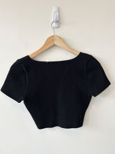 Load image into Gallery viewer, Babaton T-Shirt Size Medium
