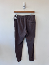Load image into Gallery viewer, Nike Athletic Pants Size Small
